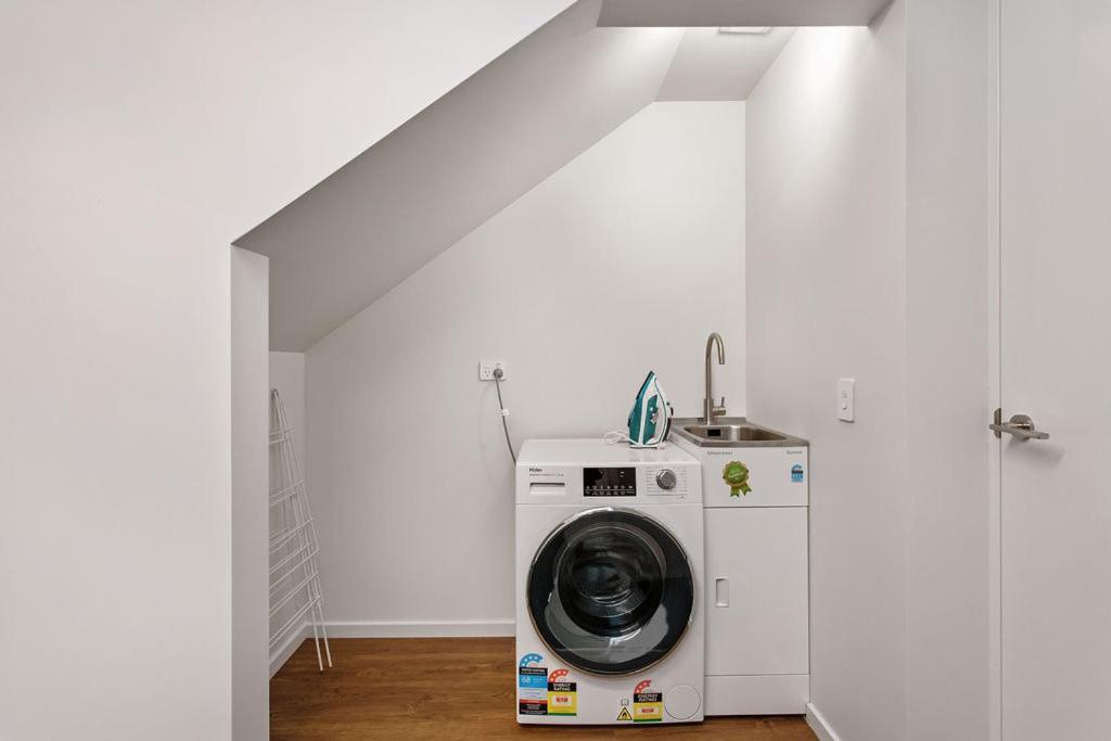Apartament Stylish Brand New Sunny 3Bdrm 3Bth Garage Sleeps 6 Christchurch Zewnętrze zdjęcie