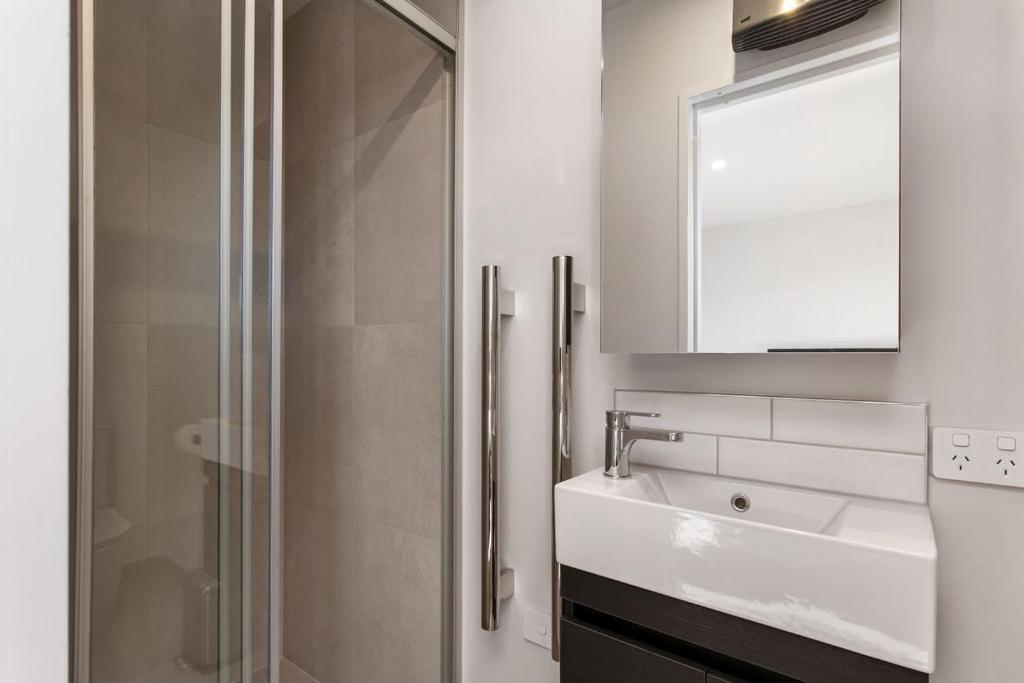 Apartament Stylish Brand New Sunny 3Bdrm 3Bth Garage Sleeps 6 Christchurch Zewnętrze zdjęcie