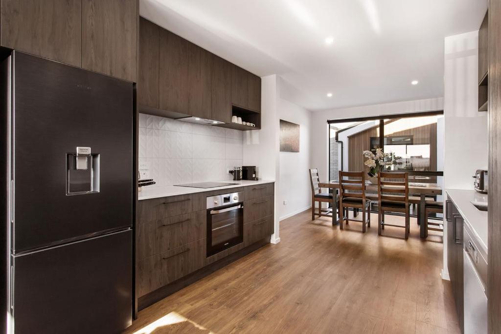 Apartament Stylish Brand New Sunny 3Bdrm 3Bth Garage Sleeps 6 Christchurch Zewnętrze zdjęcie